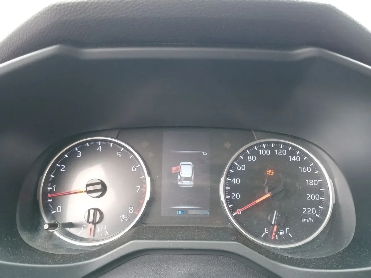 Toyota Rav 4 2.0 Le 4x4 Mt 5p año 2022