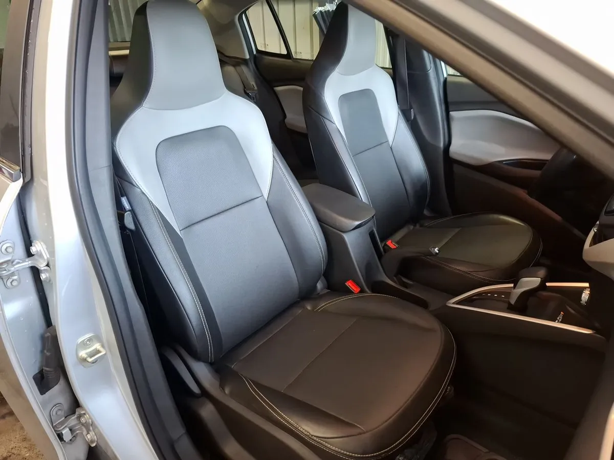 Chevrolet Onix 1.0t Premier 4x2 Sdn At 4p año 2023