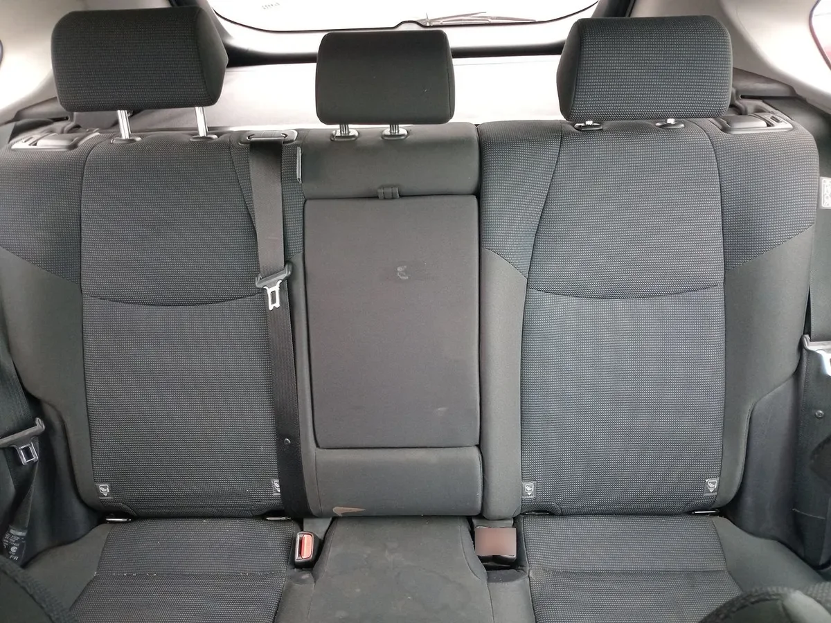 Toyota Rav 4 2.0 Le 4x4 Mt 5p año 2022