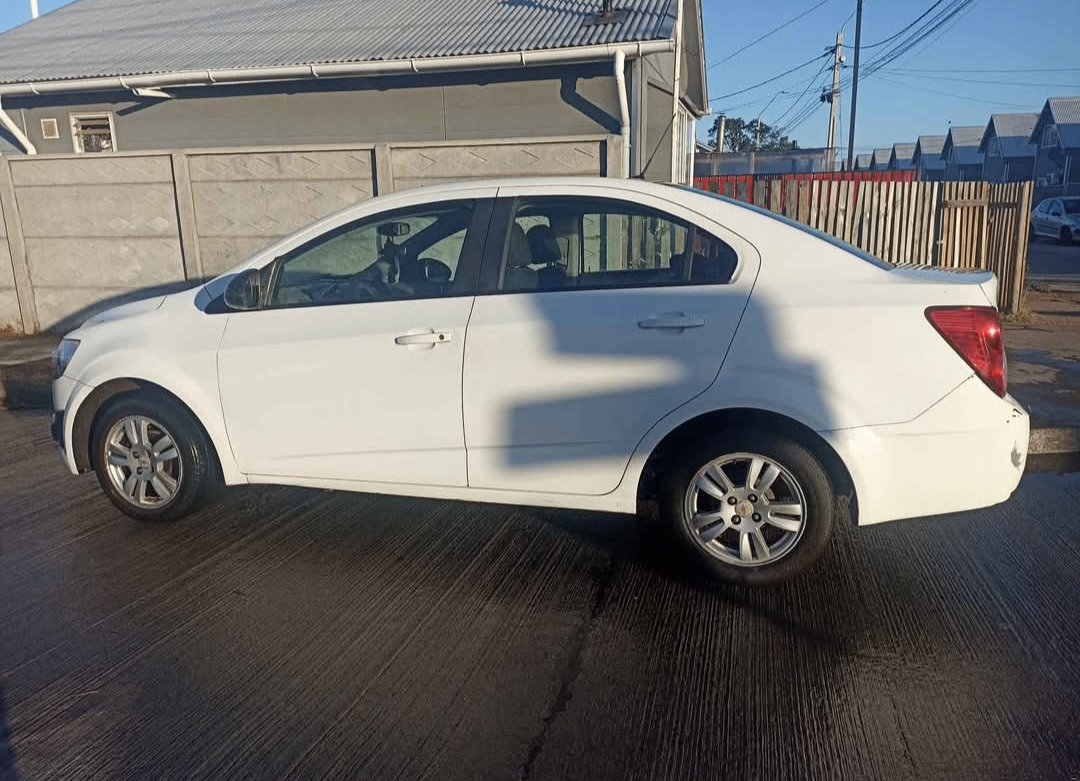 CHEVROLET SONIC 1.6 Hb 5p Mt año 2013