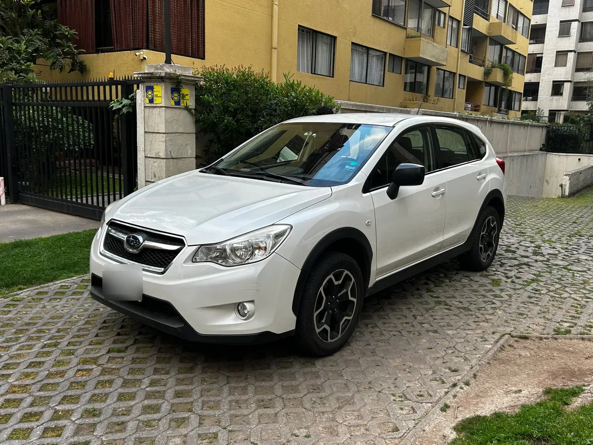 SUBARU XV 2.0 R Awd At 4x4 año 2015