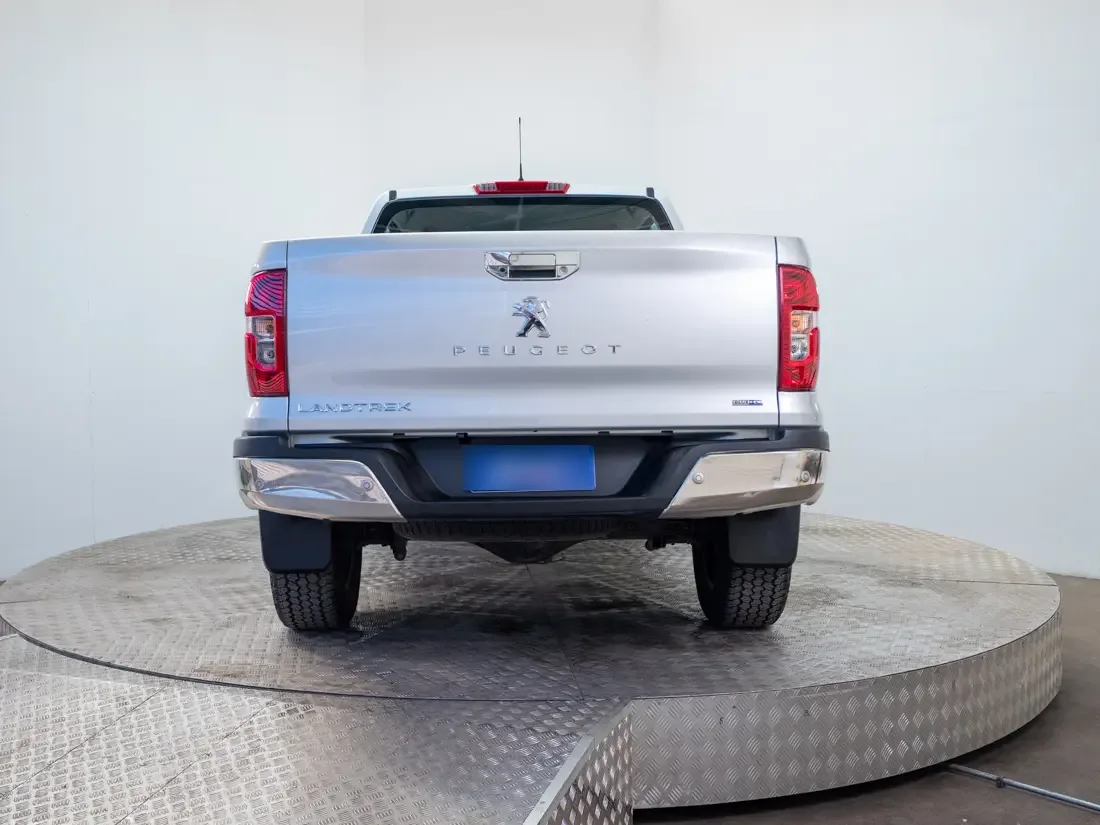 Peugeot Landtrek Landtrek Active Diesel 180hp 4x4 At año 2025
