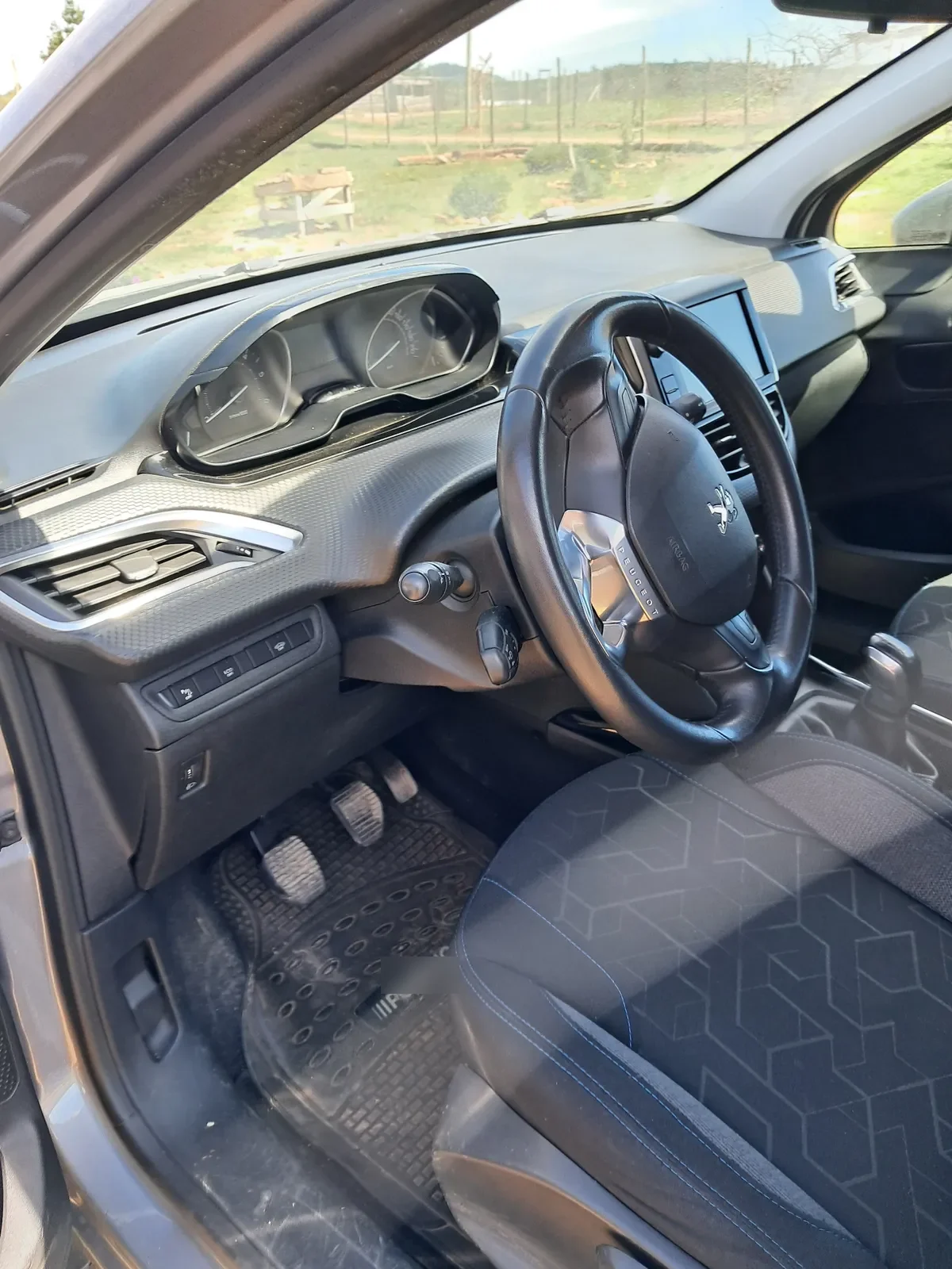 PEUGEOT 2008 1.5 Premier Bluehdi 130 At Diesel año 2020