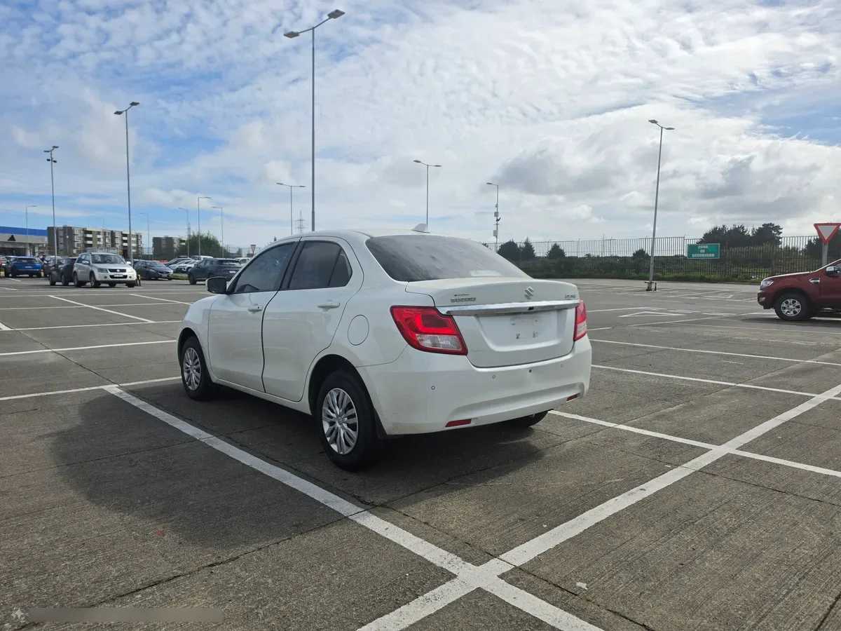 SUZUKI DZIRE 1.2 Gl Sport Mt año 2023