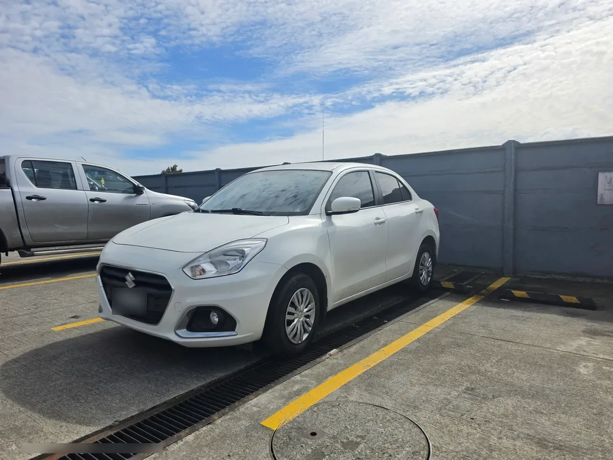SUZUKI DZIRE 1.2 Gl Sport Mt año 2023