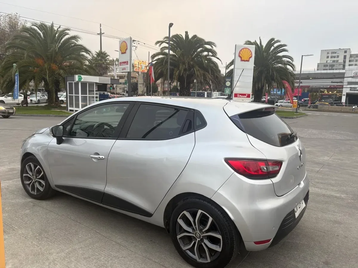 RENAULT CLIO 1.2 Iv Expression Fl Mt año 2017