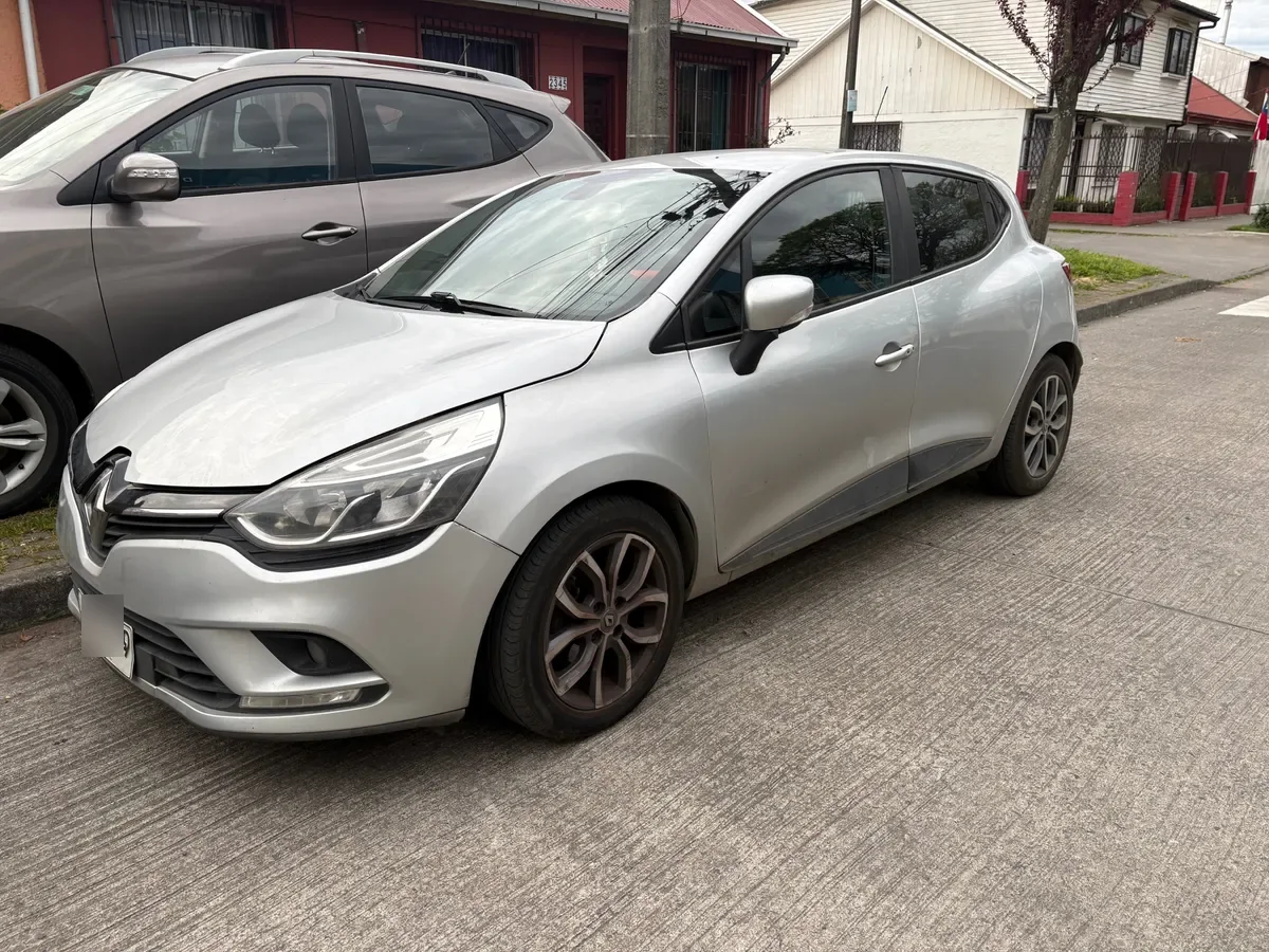 RENAULT CLIO 1.2 Iv Expression Fl Mt año 2017