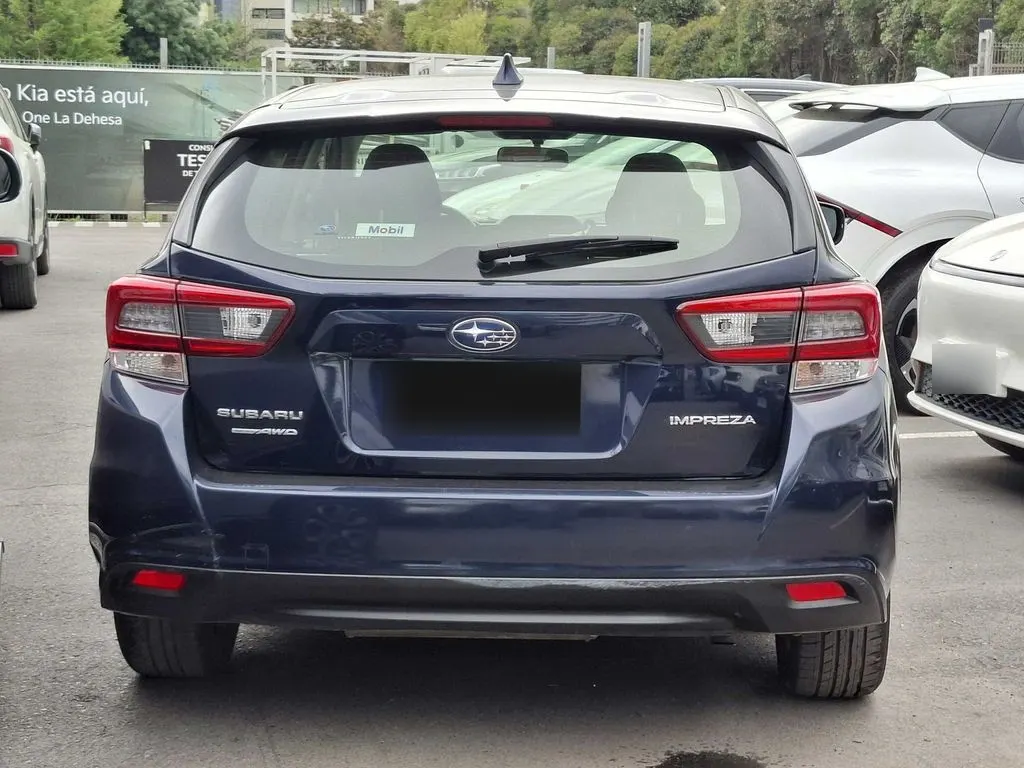 Subaru Impreza Cvt 4x4 2.0 At año 2021