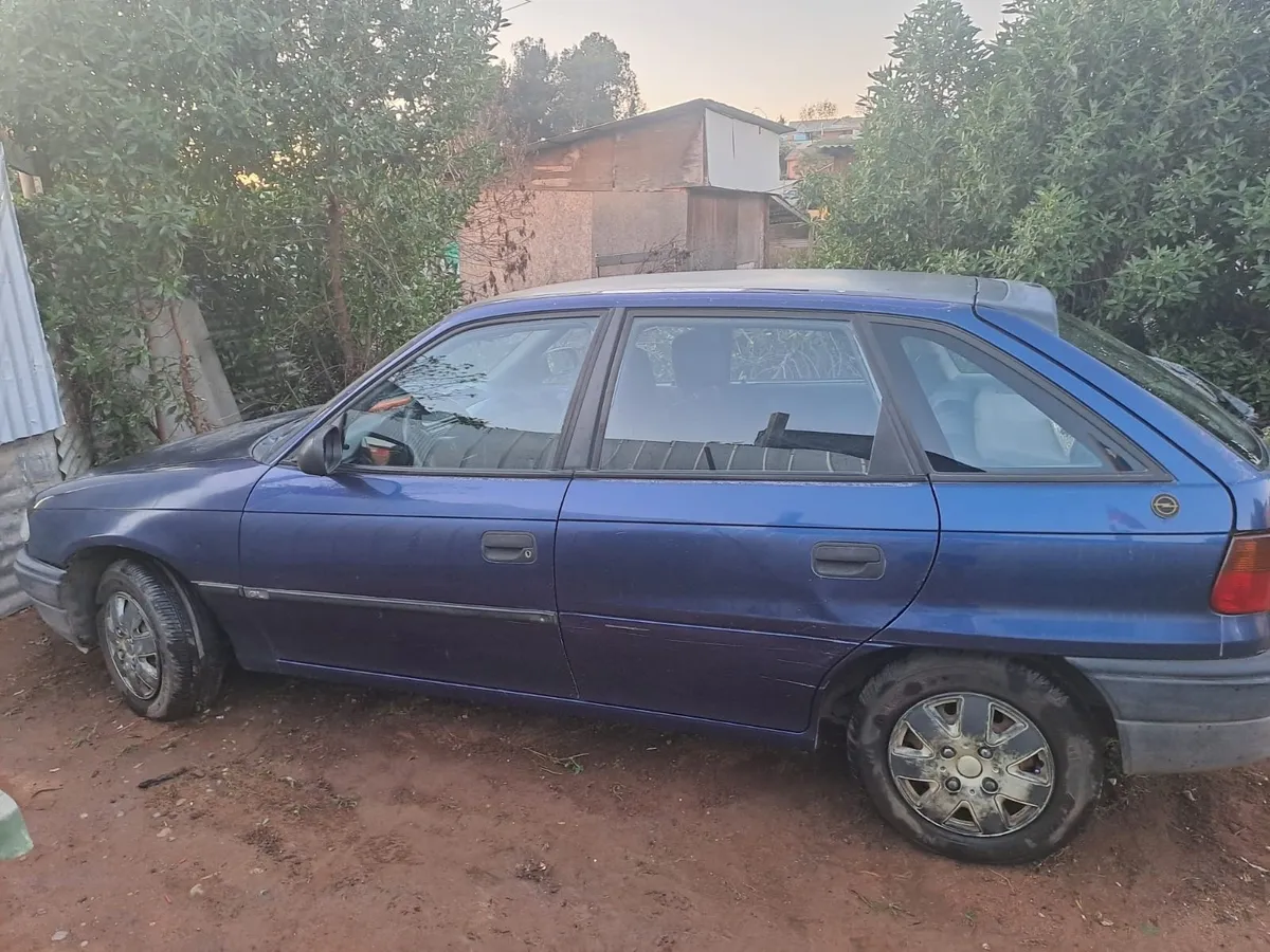 OPEL ASTRA 1.4 Gl 60 Hp Mt año 1996