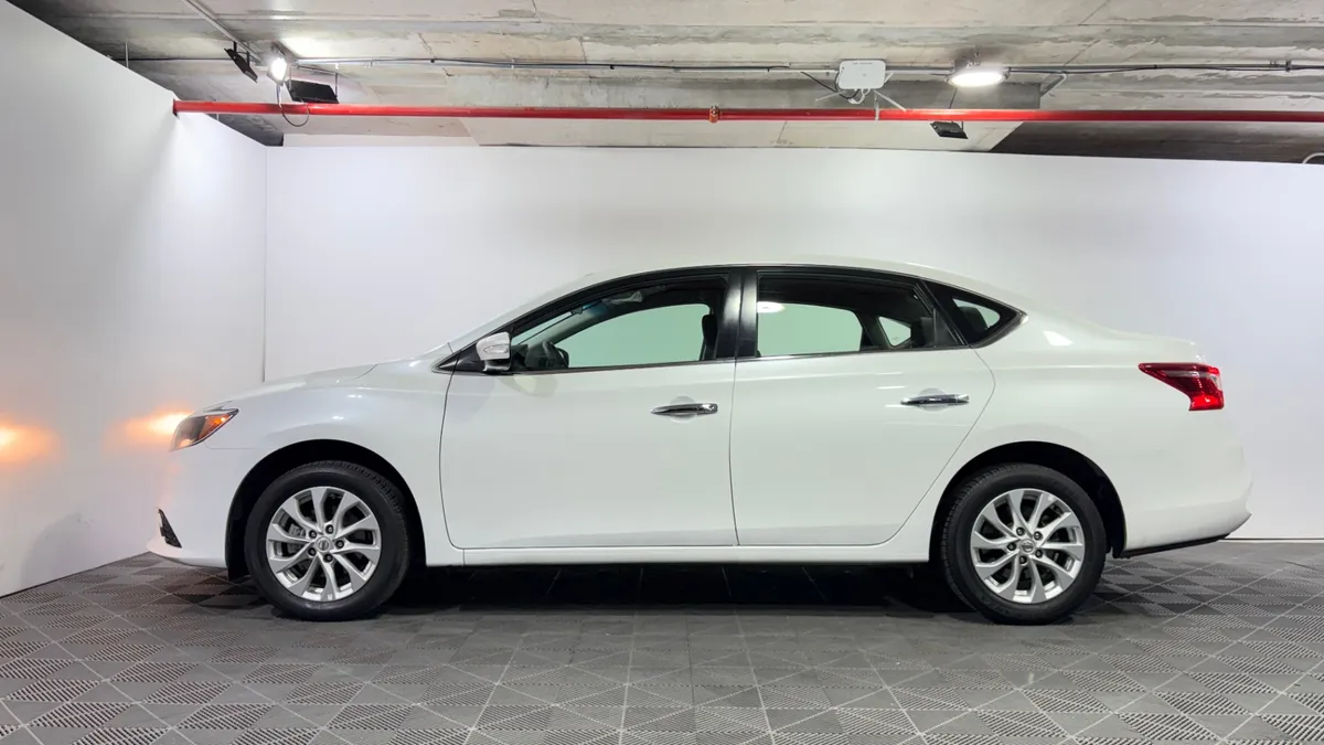 Nissan Sentra 1.8 Advance Cvt At año 2019