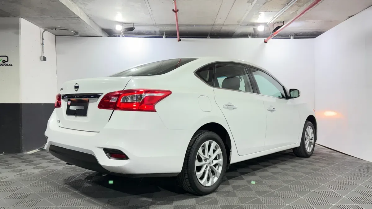 Nissan Sentra 1.8 Advance Cvt At año 2019