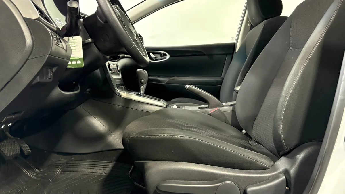 Nissan Sentra 1.8 Advance Cvt At año 2019