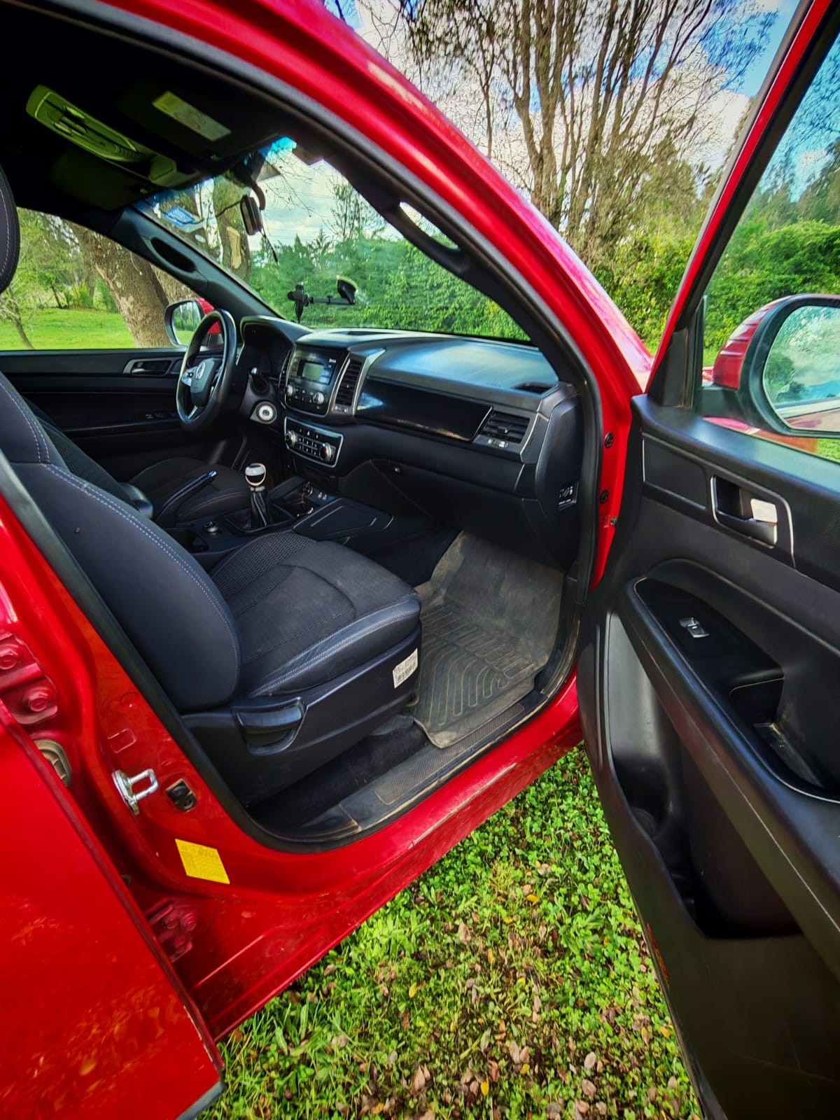 SSANGYONG MUSSO GRAND 2.2 Glx Mt 4x4 Diesel año 2023