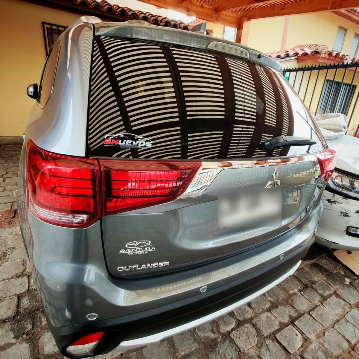 MITSUBISHI OUTLANDER 2.4 Glx At 4x4 año 2017