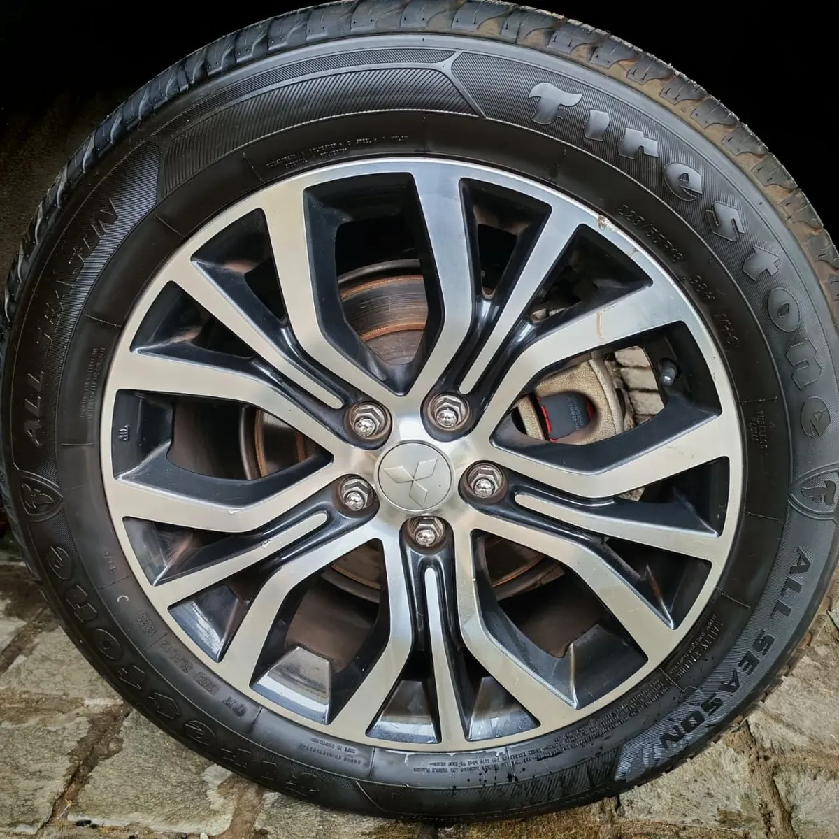 MITSUBISHI OUTLANDER 2.4 Glx At 4x4 año 2017