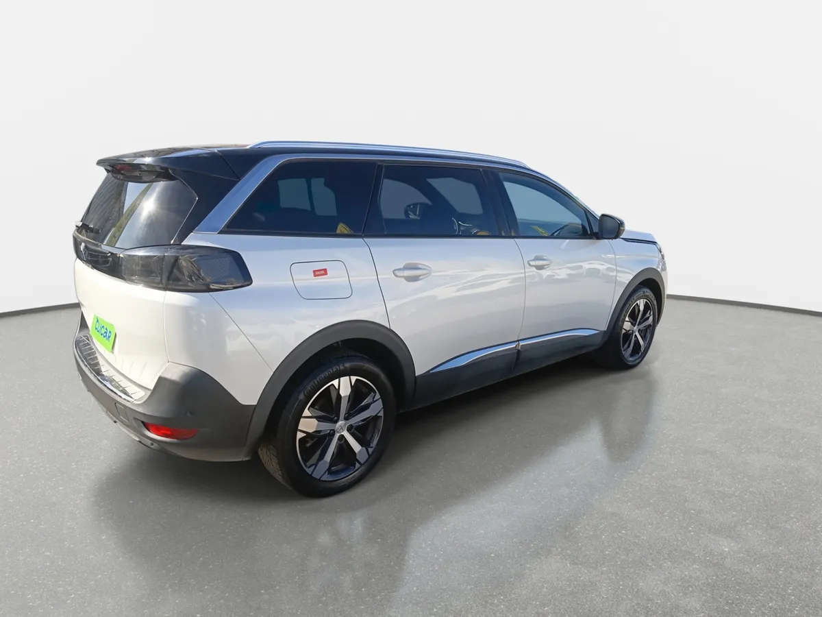 Peugeot 5008 1.5 Allure Pack Bluehdi 130 4x2 Eat8 5p año 2024