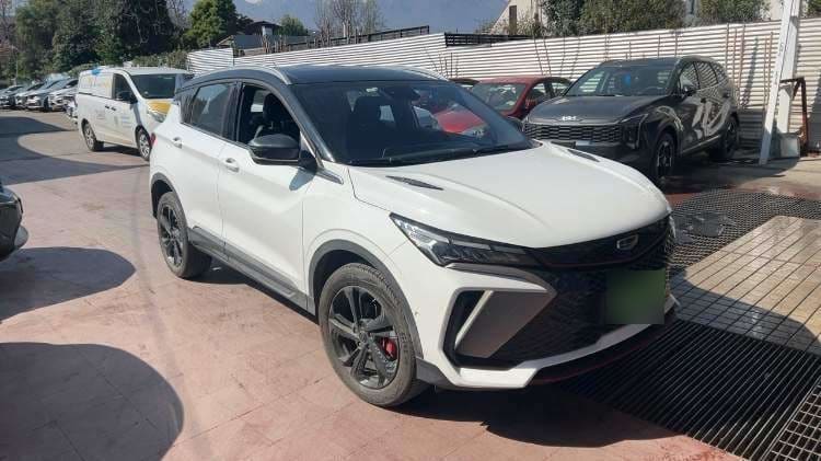 Geely Coolray 1.5 Gf Sport 4x2 At 5p año 2026
