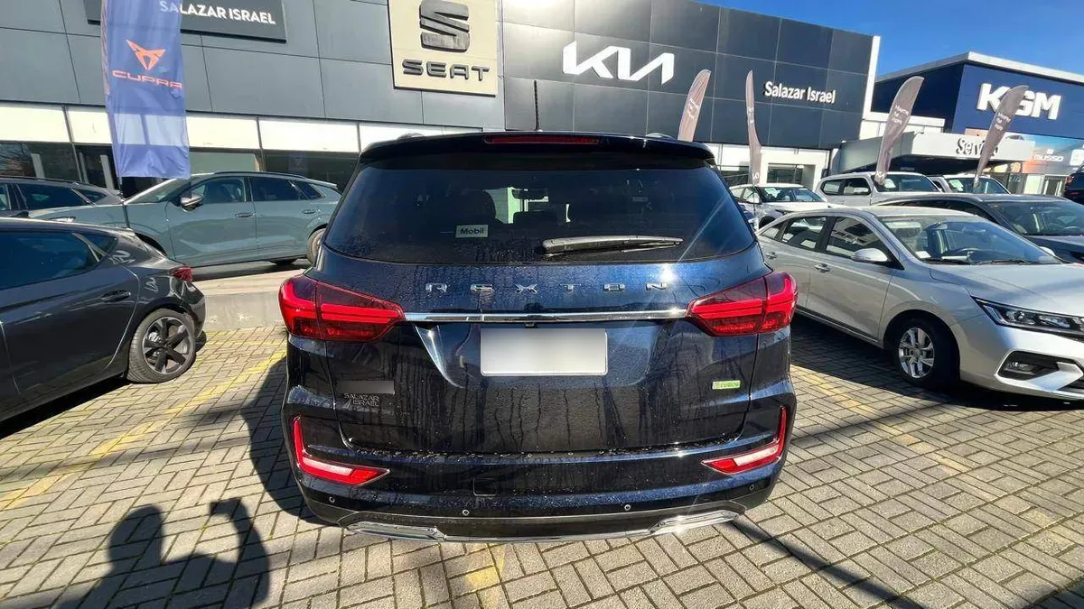 Ssangyong Rexton 2.2t Glx Diesel 4x2 6ab Nueva Radio 8at 5p año 2025