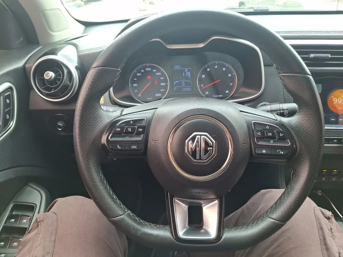 MG Mg Zs 1.5 Comfort 4x2 At 5p año 2020