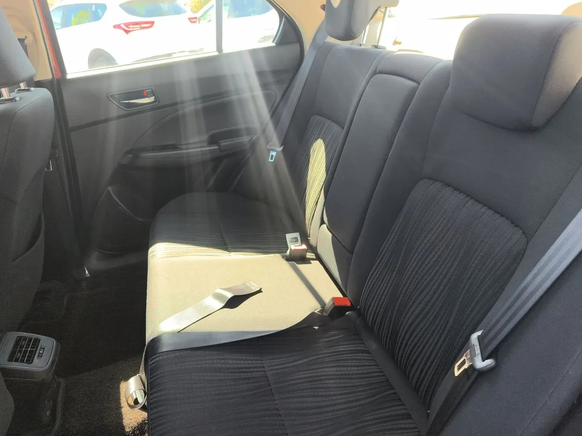 Suzuki Dzire 1.2 Gl Sport 4x2 Mt 4p año 2024