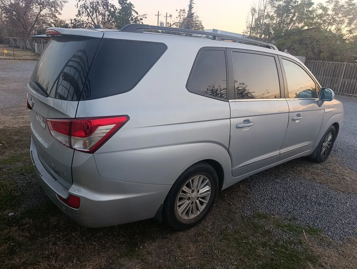 Ssangyong Stavic 2.0 Mt Diesel año 2016
