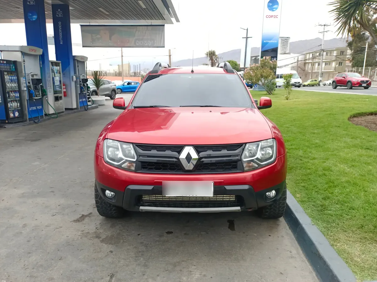 RENAULT DUSTER 2.0 Zen Tech Mt 4x4 año 2018