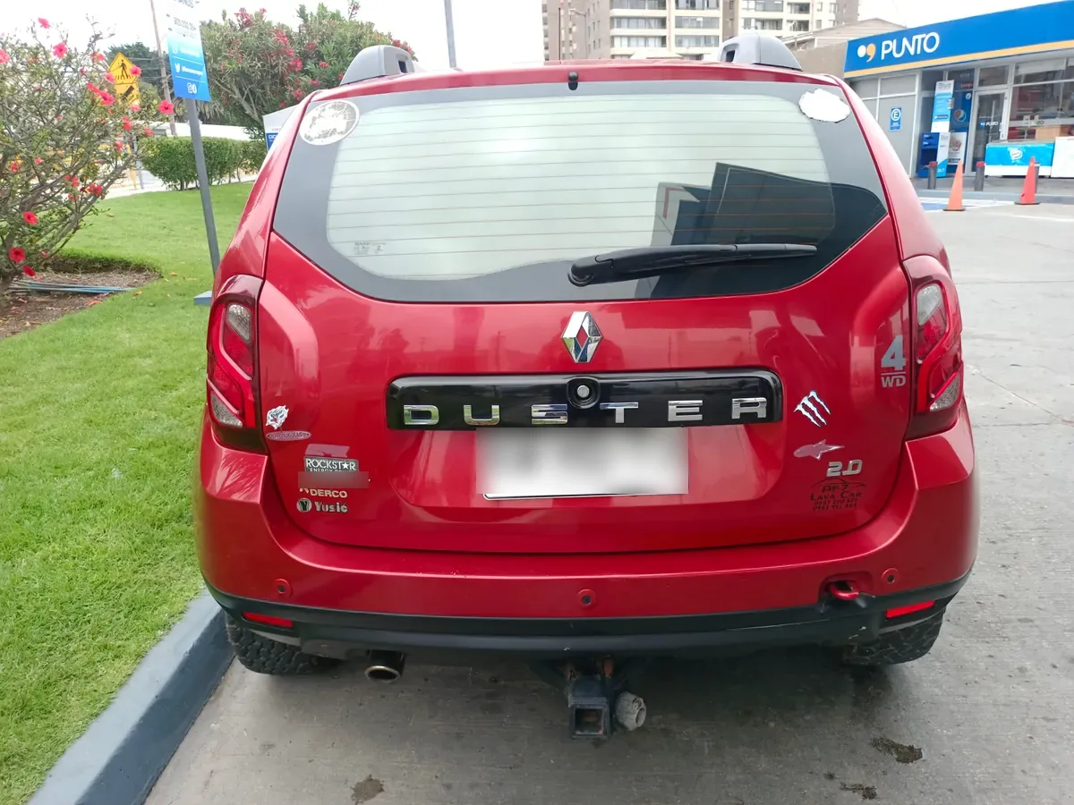 RENAULT DUSTER 2.0 Zen Tech Mt 4x4 año 2018