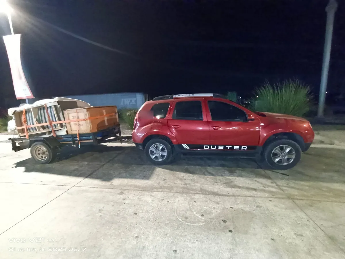RENAULT DUSTER 2.0 Zen Tech Mt 4x4 año 2018