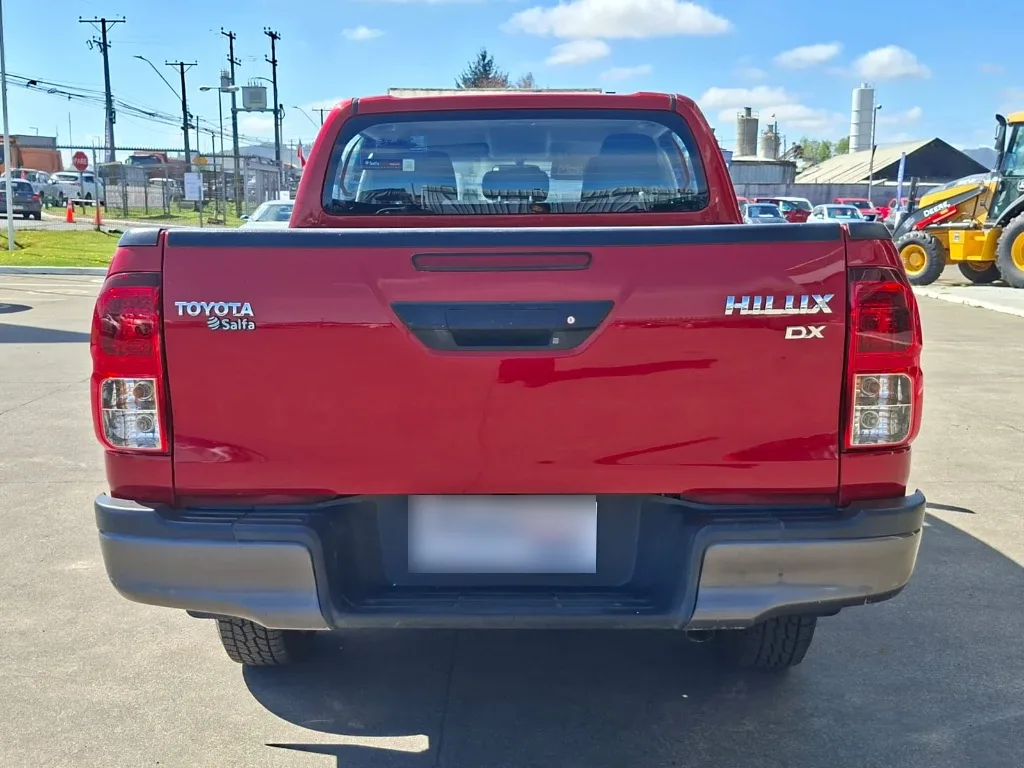 Toyota Hilux Dc 4x4 2.4 D Dx Mt año 2024