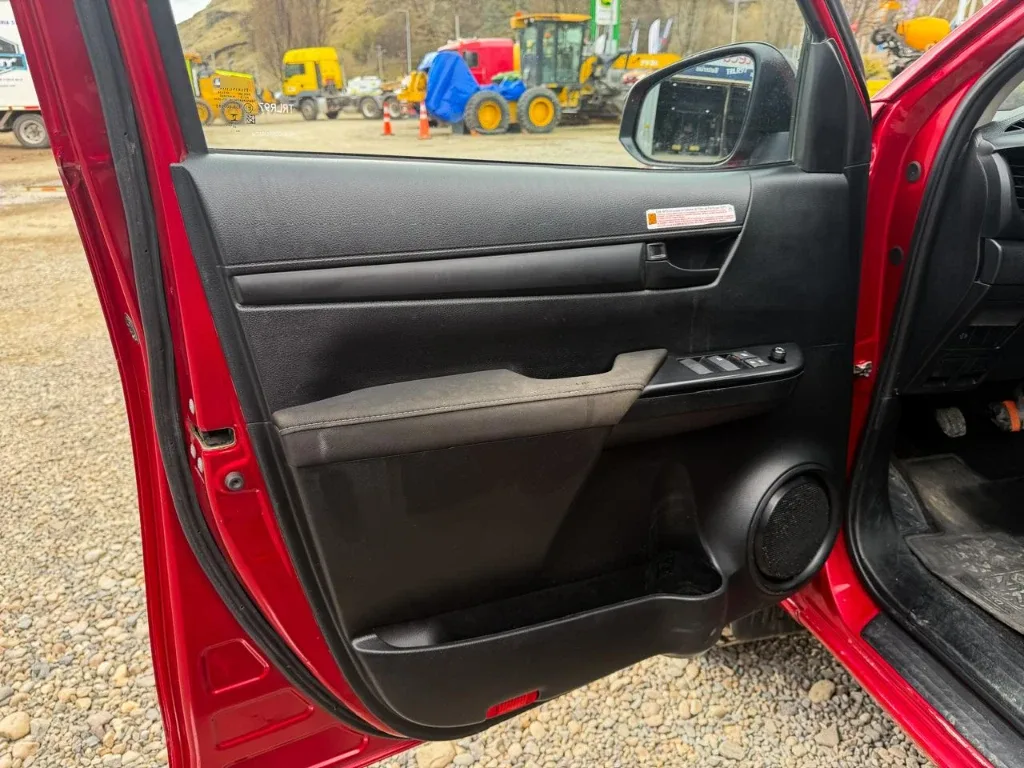 Toyota Hilux Hilux Dc 4x4 2.4 D Dx Mt año 2024