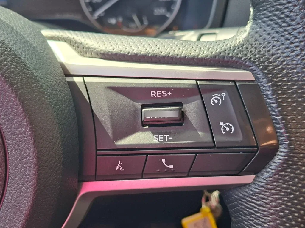 Mitsubishi L200 Katana D/c 2.4 Tdi Mt Xrt 4x4 año 2024