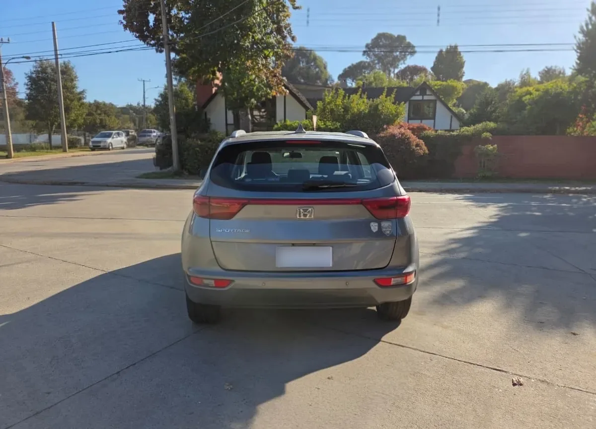 KIA MOTORS SPORTAGE 2.0 Lx Dsl 2wd At 6ab año 2018