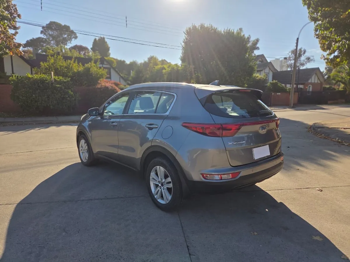 KIA MOTORS SPORTAGE 2.0 Lx Dsl 2wd At 6ab año 2018