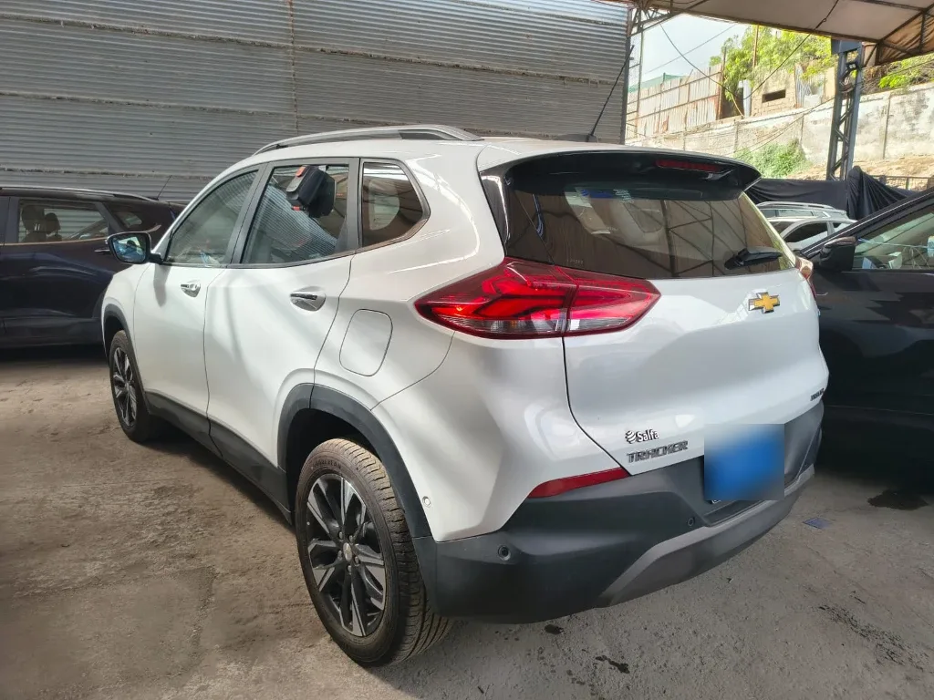 Chevrolet Tracker 1.2t Premier At S año 2025