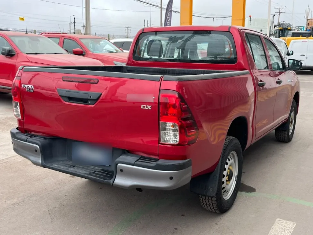 Toyota Hilux Dc 4x4 2.4 D Dx Mt año 2024