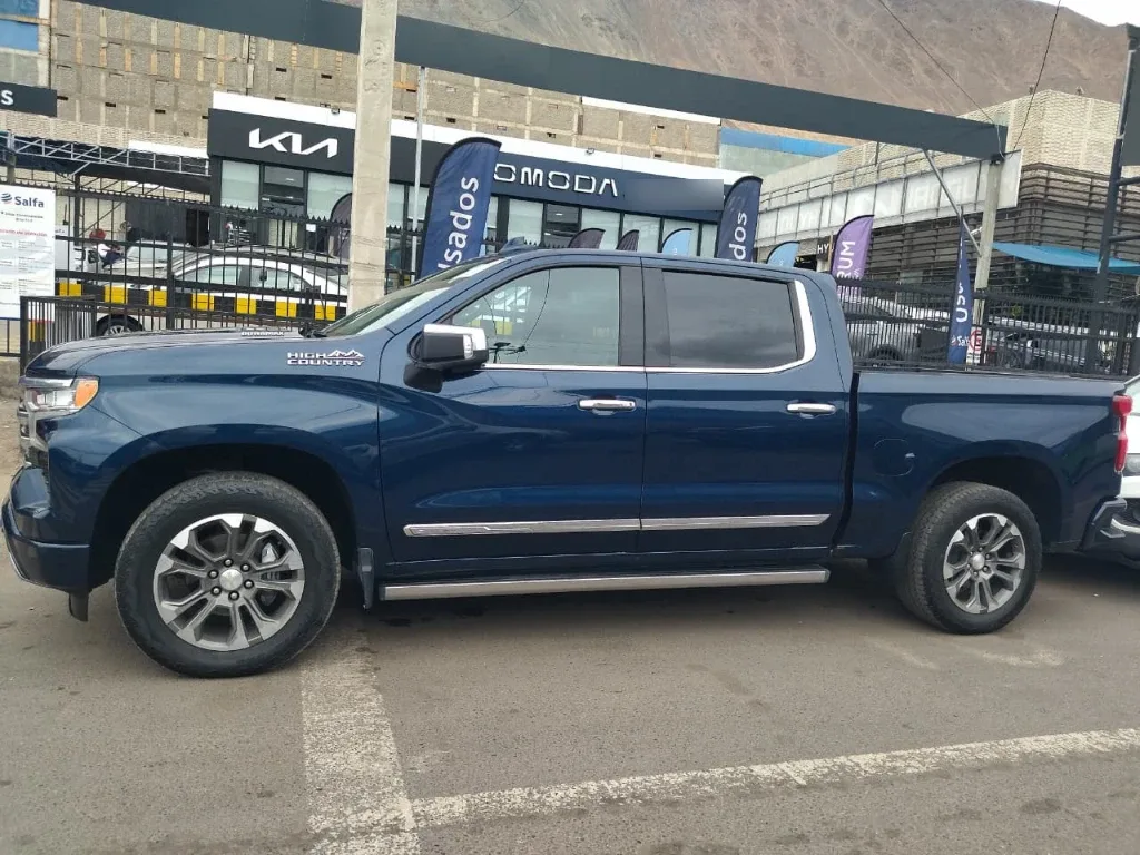 Chevrolet Silverado 3.0 High Country 4x4 At 4p año 2023