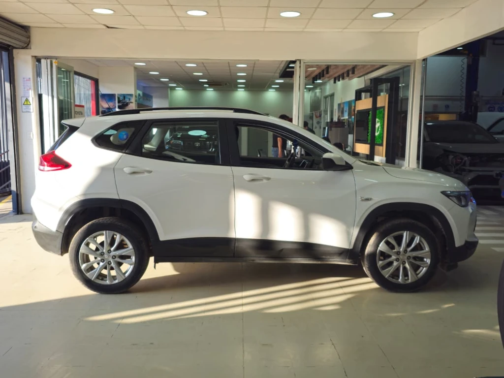 Chevrolet Tracker 1.2t Ltz Fwd Mt 5p año 2022