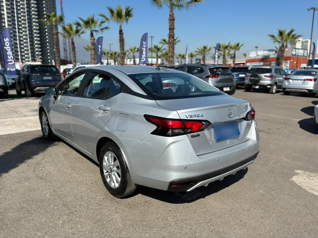 Nissan Versa 1.6 Sense 4x2 Mt 4p año 2025