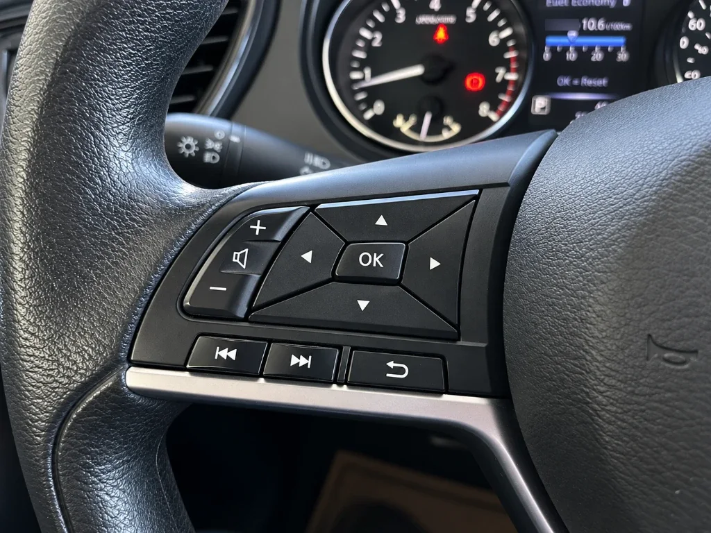 Nissan X-Trail 2.5 Sense 2row At año 2020