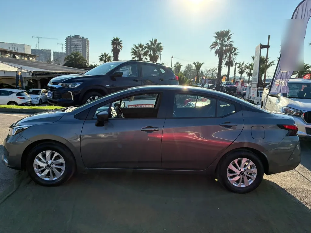 Nissan Versa 1.6 Sense 4x2 Mt 4p año 2025