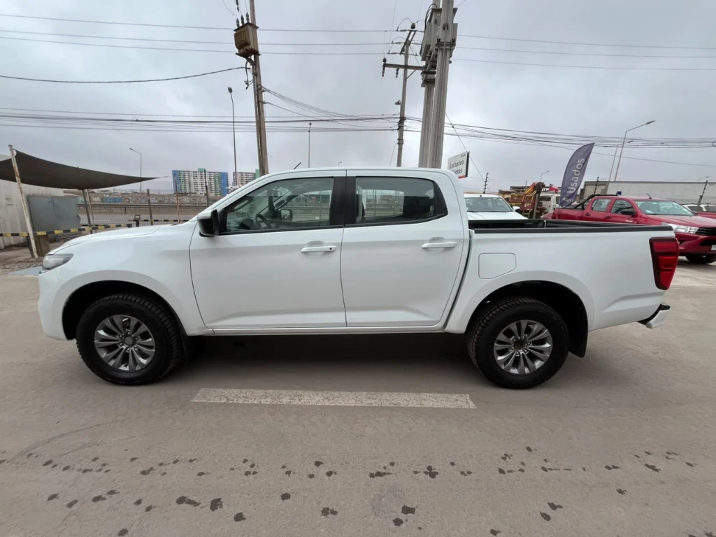 Mazda Bt-50 4x4 6at 3.0 año 2023