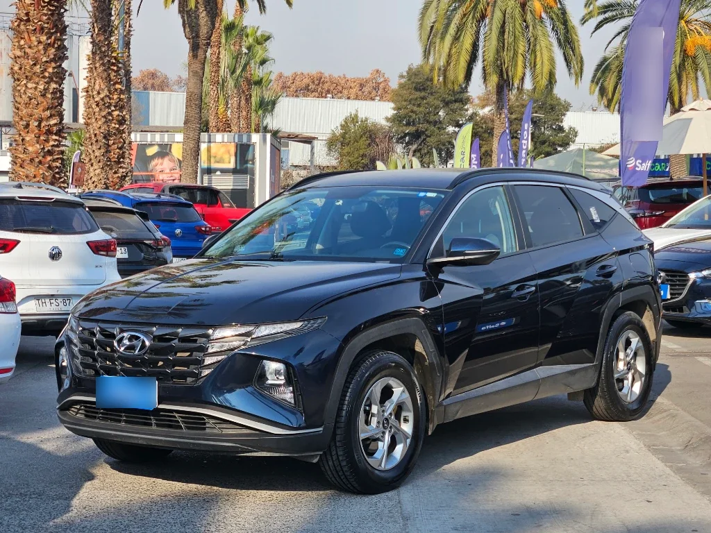 Hyundai Tucson 2.0 Nx4 Plus 2wd Mt 5p año 2023