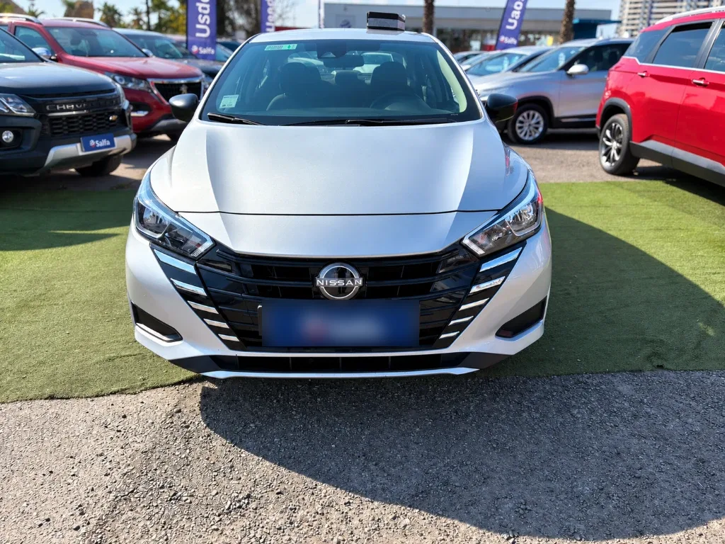 Nissan Versa 1.6 Sense 4x2 Mt 4p año 2025