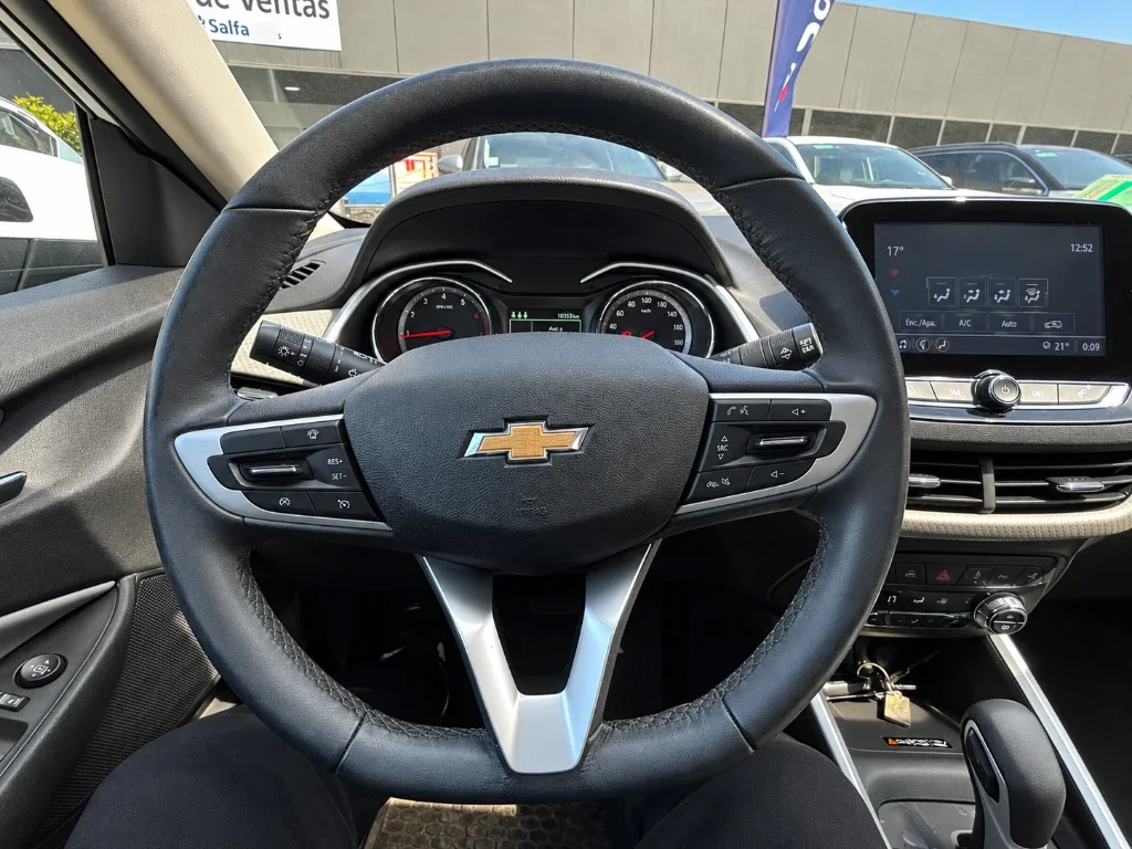 Chevrolet Onix 1.0t Premier S 4x2 Sdn At 4p año 2025