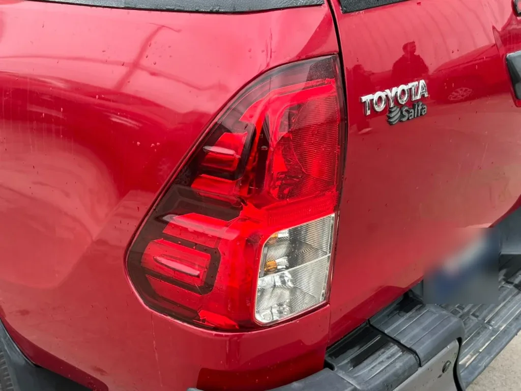Toyota Hilux Dc 4x4 2.4 D Dx Mt año 2024