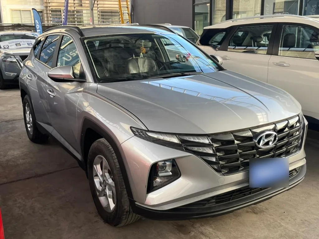 Hyundai Tucson 2.0 Nx4 Plus 4x2 At 5p año 2023