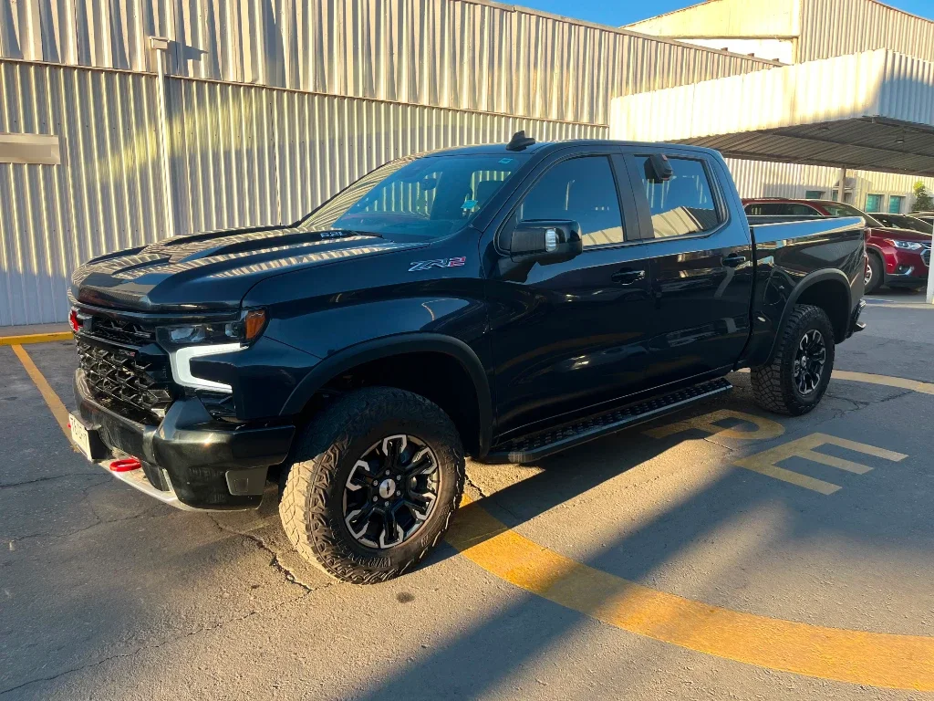 Chevrolet Silverado 6.2 Zr2 4x4 At 4p año 2024