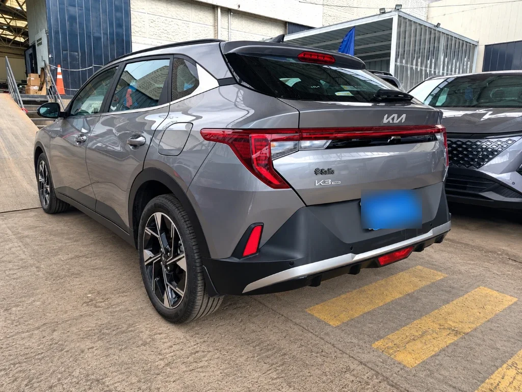 Kia K3 Cross Ex 16l 6mt Full año 2025