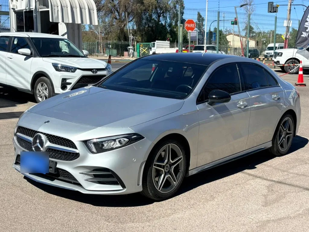 Mercedes-Benz A 200 1.3 Amg Line 4x2 Sedan At 4p año 2023