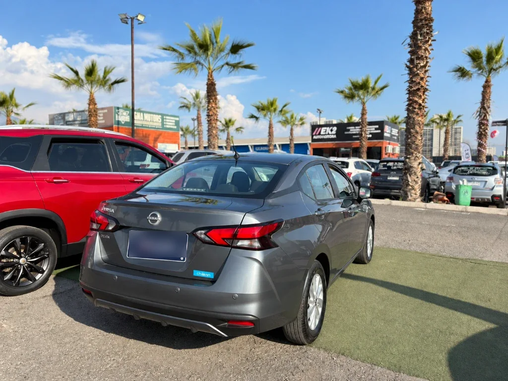 Nissan Versa 1.6 Sense 4x2 Mt 4p año 2025